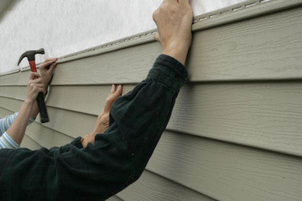 Cost of Insulated Siding Installation in Santa Rosa